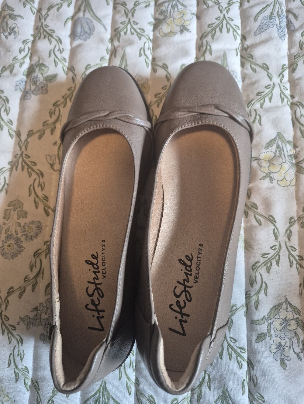 Life Stride Women's Light Taupe Ballet Flats with Bow Accent